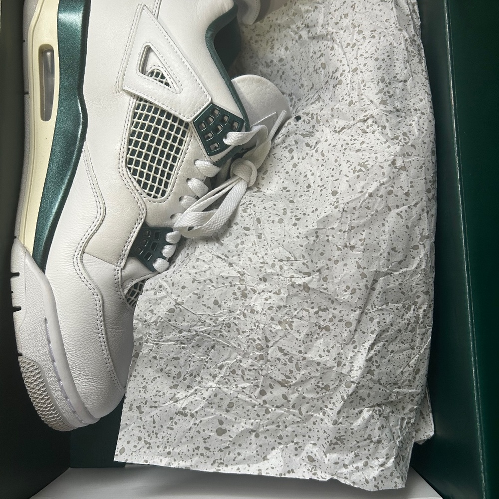 Jordan 4